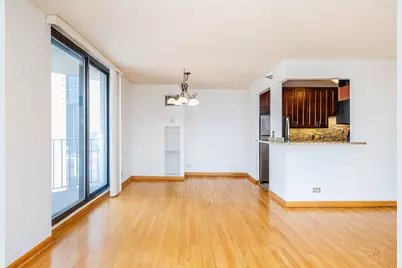 70 W Huron Street #2003, Chicago, IL 60654 - Photo 14