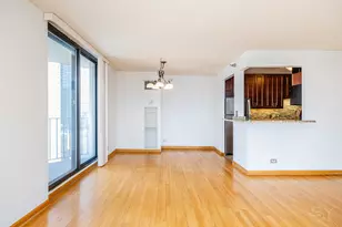 70 W Huron St, Chicago, IL 60654 - Photo 14