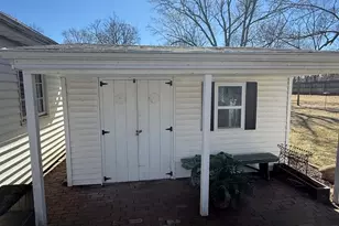 2724 N Country Club Terrace Terrace, Rockford, IL 61103 - Photo 10