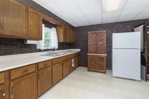 121 Davis Ave, Rockdale, IL 60436 - Photo 2