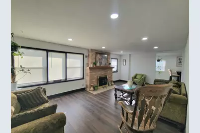 1535 & 1535 1/2 S 5th Avenue, Kankakee, IL 60901 - Photo 8