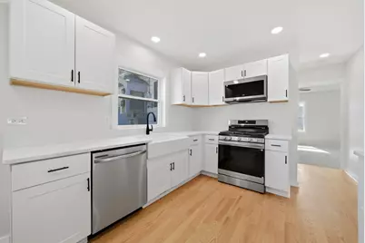 217 E 11th Street, Lockport, IL 60441 - Photo 10