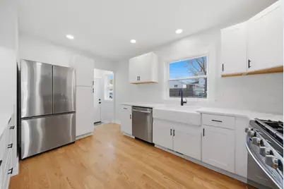 217 E 11th Street, Lockport, IL 60441 - Photo 8