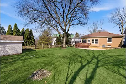 217 E 11th Street, Lockport, IL 60441 - Photo 26