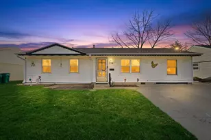 728 Farragut Ave, Romeoville, IL 60446 - Photo 2