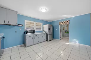 728 Farragut Ave, Romeoville, IL 60446 - Photo 14