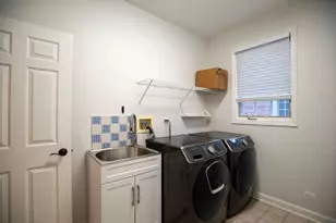 1827 Waterbury Cir, Glenview, IL 60025 - Photo 18