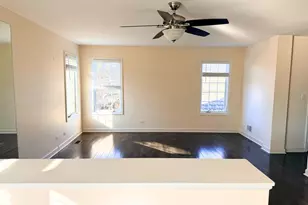 1827 Waterbury Cir, Glenview, IL 60025 - Photo 10