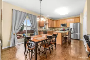 293 Dogwood St, Bolingbrook, IL 60490 - Photo 12