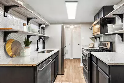 8025 Woodglen Lane #112, Downers Grove, IL 60516 - Photo 2