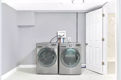 13240 S Saint Lawrence Avenue, Chicago, IL 60827 - Photo 14