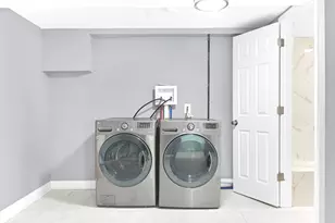 13240 S St Lawrence Ave, Chicago, IL 60827 - Photo 14