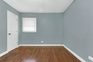 13240 S St Lawrence Ave, Chicago, IL 60827 - Photo 8