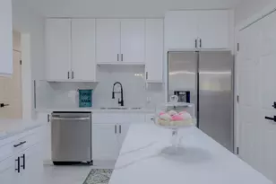 17000 Magnolia Dr, Hazel Crest, IL 60429 - Photo 8