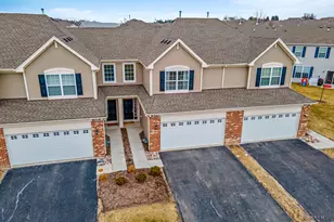 8520 Stillwater Rd, Wonder Lake, IL 60097 - Photo 2