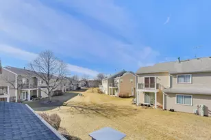 2122 Southwind Cir, Schaumburg, IL 60194 - Photo 24