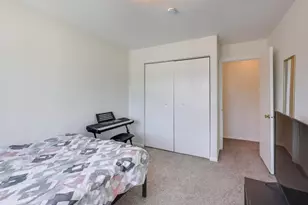 2122 Southwind Cir, Schaumburg, IL 60194 - Photo 16