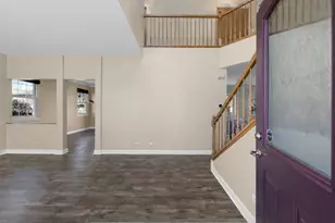 1782 Montrose Dr, Aurora, IL 60503 - Photo 2