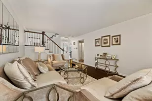 292 Shadow Bend Dr, Wheeling, IL 60090 - Photo 6