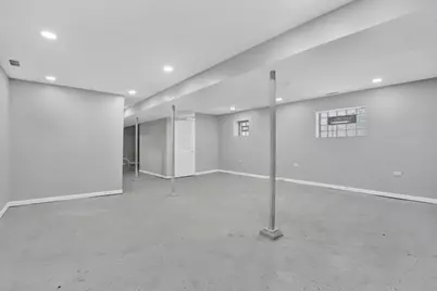 7825 S Ingleside Avenue, Chicago, IL 60619 - Photo 16