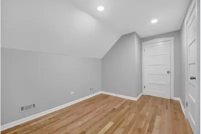 7825 S Ingleside Avenue, Chicago, IL 60619 - Photo 20