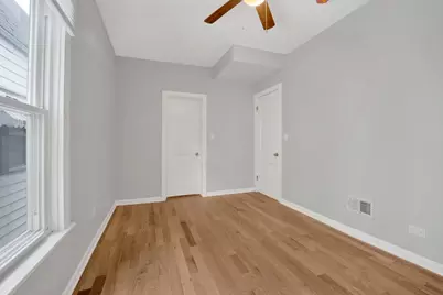 7825 S Ingleside Avenue, Chicago, IL 60619 - Photo 4