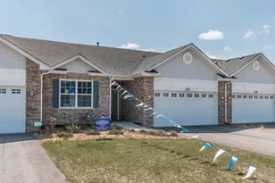 456 Ridge Ln, Bolingbrook, IL 60440 - Photo 1