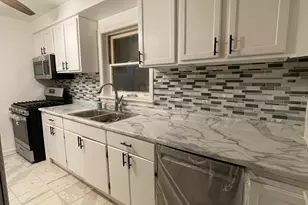 12748 S Lowe St, Chicago, IL 60638 - Photo 4