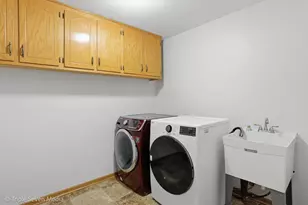 8101 Highfield Ct, Tinley Park, IL 60487 - Photo 44