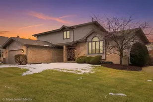 8101 Highfield Ct, Tinley Park, IL 60487 - Photo 2