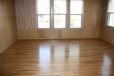 20-22 N Locust Street, Aurora, IL 60506 - Photo 4