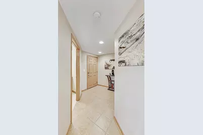 6559 W George Street #404, Chicago, IL 60634 - Photo 8