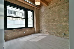 11 E Illinois St, Chicago, IL 60611 - Photo 6
