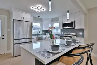 656 W Comstock Avenue, Elmhurst, IL 60126 - Photo 8