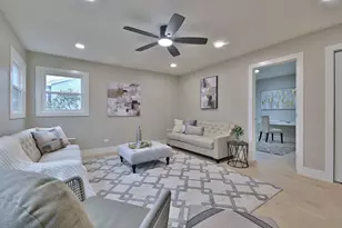 656 W Comstock Ave, Elmhurst, IL 60126 - Photo 20