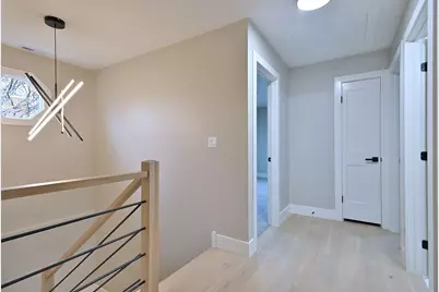 656 W Comstock Avenue, Elmhurst, IL 60126 - Photo 26