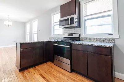 2968 N Ridgeway Avenue #2R, Chicago, IL 60618 - Photo 6