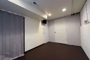 8350 S Lafayette Ave, Chicago, IL 60620 - Photo 30