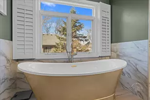 [Address not provided], Naperville, IL 60540 - Photo 22