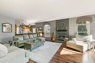 2313 Barrett Dr, Algonquin, IL 60102 - Photo 10