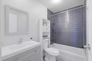 106 Boardwalk St, Elk Grove Village, IL 60007 - Photo 10