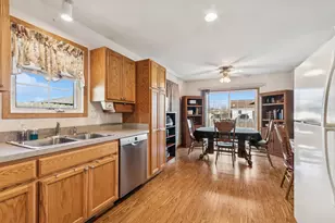 7001 Cornwall Dr, Joliet, IL 60431 - Photo 6