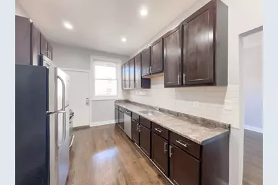 906 W Montrose Avenue #2, Chicago, IL 60613 - Photo 4
