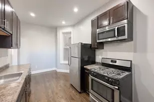 906 W Montrose Ave, Chicago, IL 60613 - Photo 6