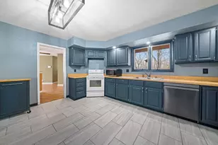 6466 Thorncrest Dr, Rockford, IL 61109 - Photo 12