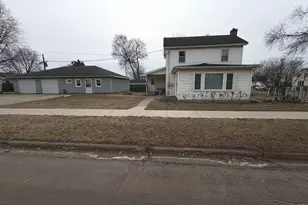 1022 1st Ave, Rochelle, IL 61068 - Photo 2