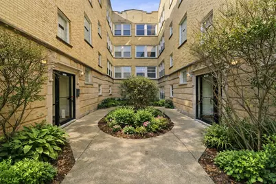 4752 N Albany Avenue #3, Chicago, IL 60625 - Photo 2