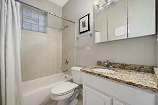 2512 W Thomas St, Chicago, IL 60622 - Photo 18