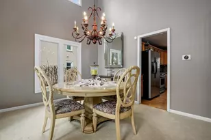 2412 Pepper Tree Ct, Lisle, IL 60532 - Photo 8