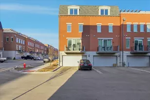 1233 Gateway Ct, Northbrook, IL 60062 - Photo 16